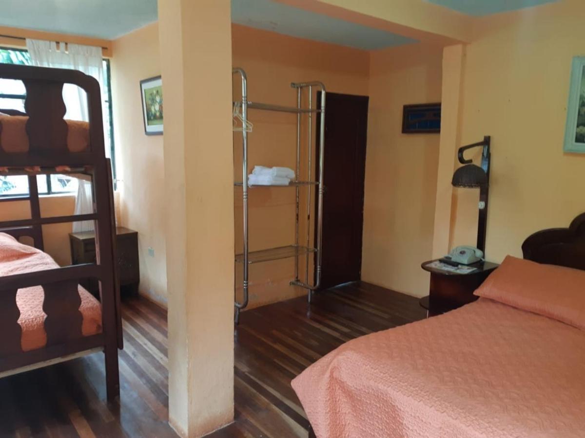 El Pedron Hotel Banos  Exterior photo